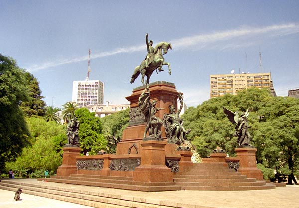 Plaza General San Martín